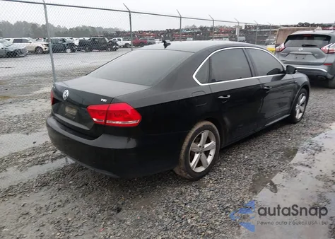 2015 Volkswagen Passat 1.8T Limited Edition из США, поврежденный, VIN 1VWAS7A32FC098629